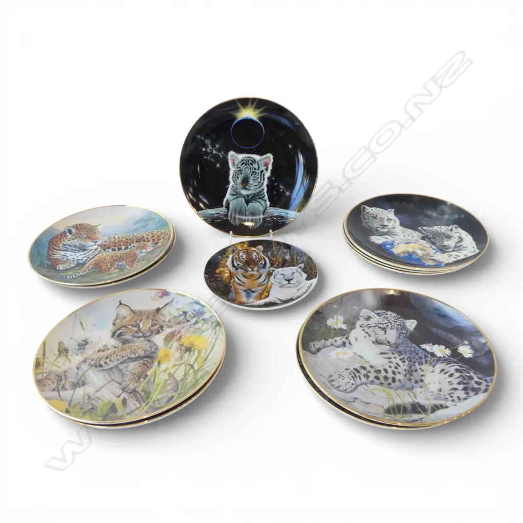 13 FRANKLIN MINT WILD CATS CABINET PLATES Dia.205mm one smaller Image 1++
