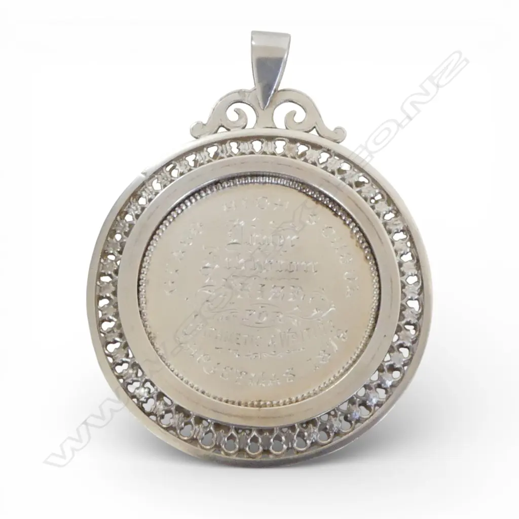 STG OTAGO BOYS HIGH MEDALLION MOUNTED AS LARGE PENDANT, 40g W.55mm Image 1++