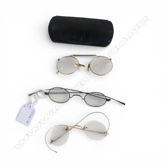 3 PRS ANTIQUE SPECTACLES - ONE CASED