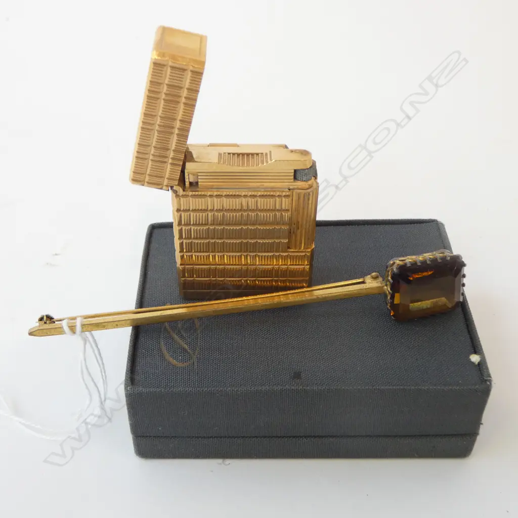 GP PIN BROOCH W.110mm, DUPONT PARIS LIGHTER, BOXED Image 1++