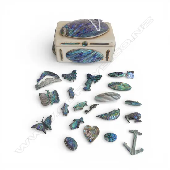 ASST. PAUA JEWELLERY + BOX W.175mm