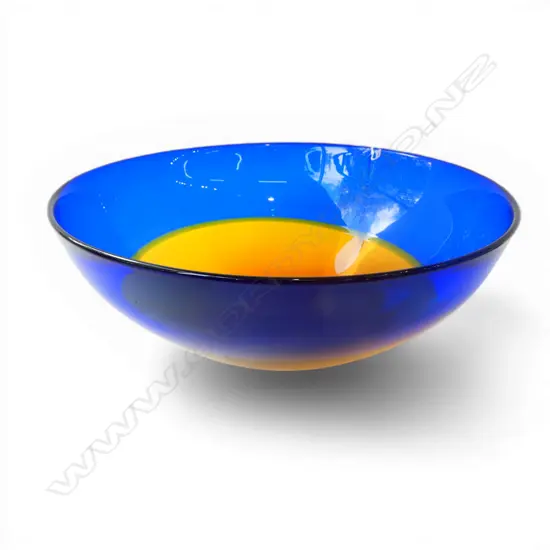 GARRY NASH ART GLASS BOWL, SIGNED & DATED '96 H.130mm, 305mm dia