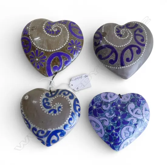 4 KEUM SUN LEE CERAMIC HEARTS, L.110mm, wall hanging