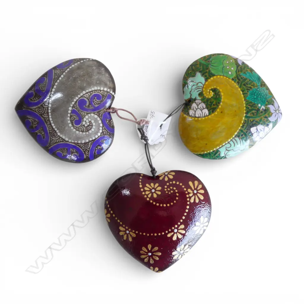 3 KEUM SUN LEE CERAMIC HEARTS, L.110mm, wall hanging Image 1++
