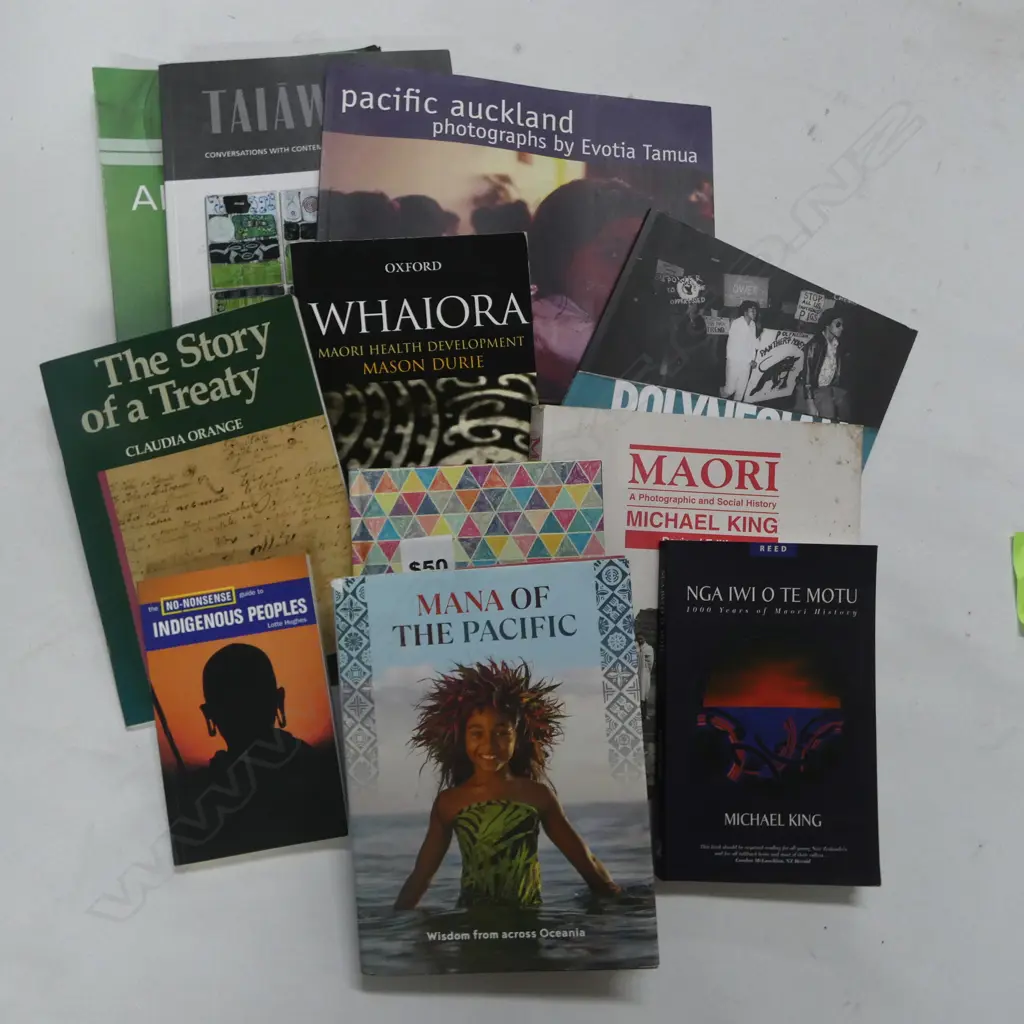 11 BOOKS; MAORI / PACIFIC INTEREST Image 1++
