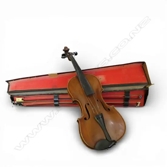 ANTIQUE QUALITY VIOLIN  & 2 BOWS IN CASE  L775MM