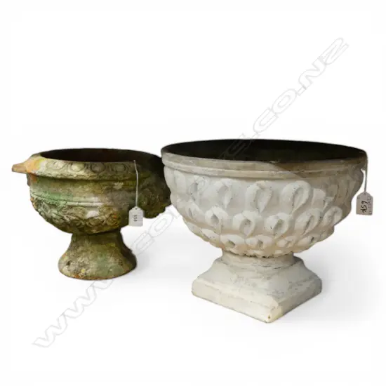 2 CONCRETE GARDEN URNS Dia.330 & 270mm