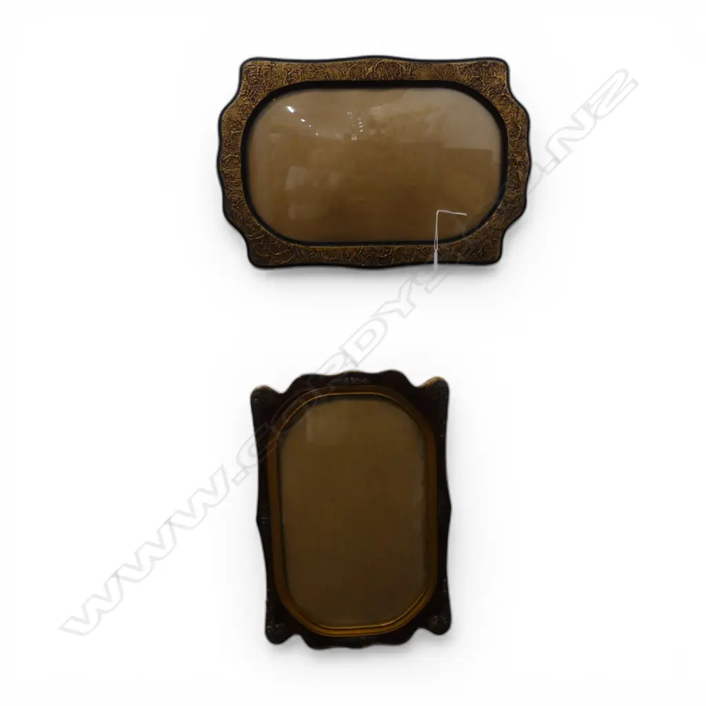 2 VINTAGE CONVEX FRAMES 530x350mm Image 1++