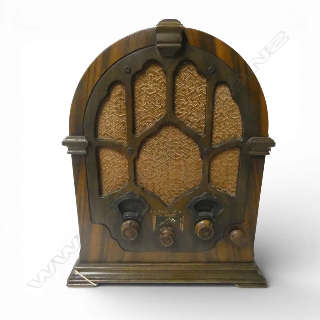VINTAGE WOODEN CATHEDRAL THE MASTERS VOICE TABLE RADIO H400MM Image 1++