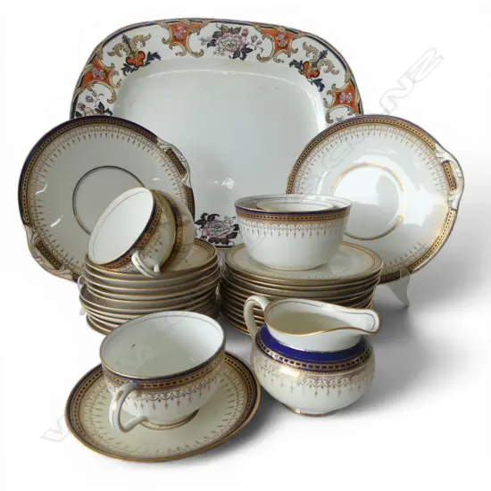 WEDGWOOD ASHET W.450mm + ASST. ROYAL DOULTON CHINA  some faults