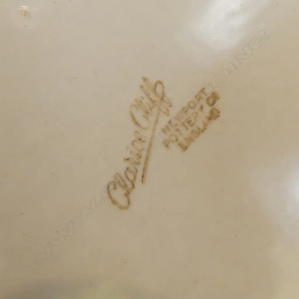 CLARICE CLIFF LILY BOWL W.220mm + 2 SUSIE COOPER TUREENS Image 1++