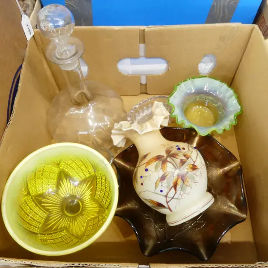 CARNIVAL GLASSBOWL, DECANTER + OTHER FANCY GLASS