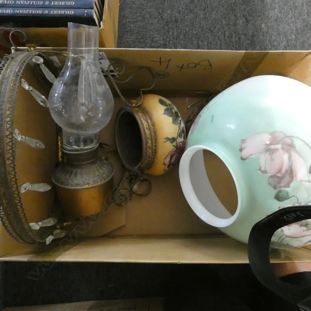 HANGING LANTERN Image 1++