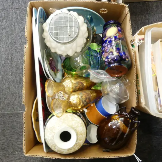 ASST. CHINA INCL. ROYAL STANLEY WARE 'JACOBEAN' HAIRLINE, R. DOULTON VASE