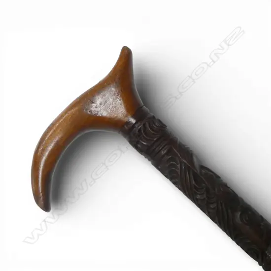 VINTAGE MAORI CARVED WALKINGSTICK H870MM