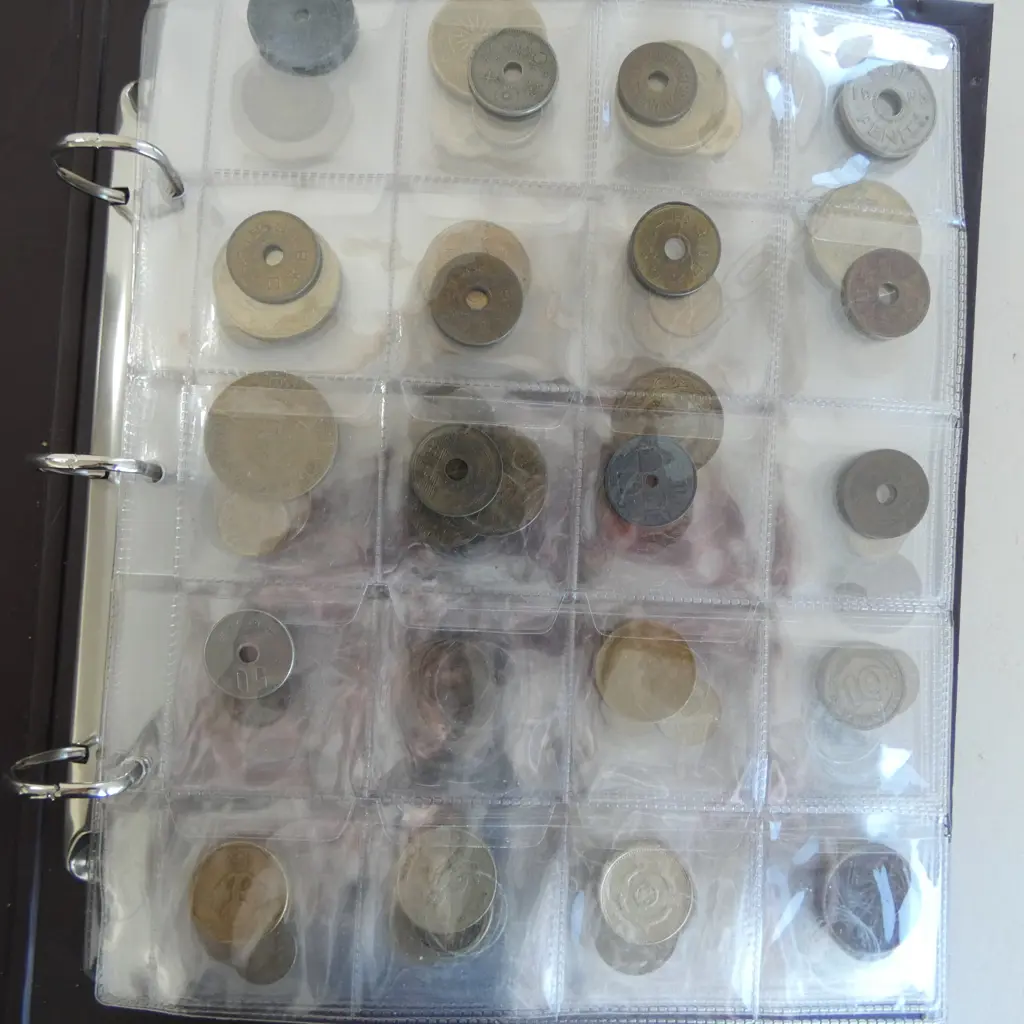 3 ALBUMS OF NZ & WORLD COINS Image 1++