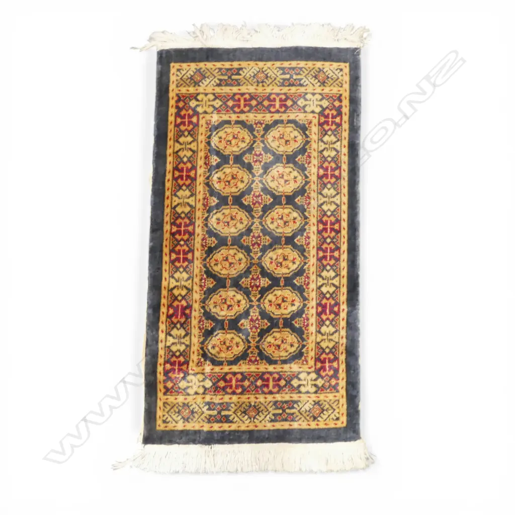 HAND KNOTTED WOOL PILE RUG 1160x610mm Image 1++