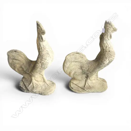 PR OF GARDEN ORNS CHURCHSTONE ROOSTERS CHIPPED H680MM