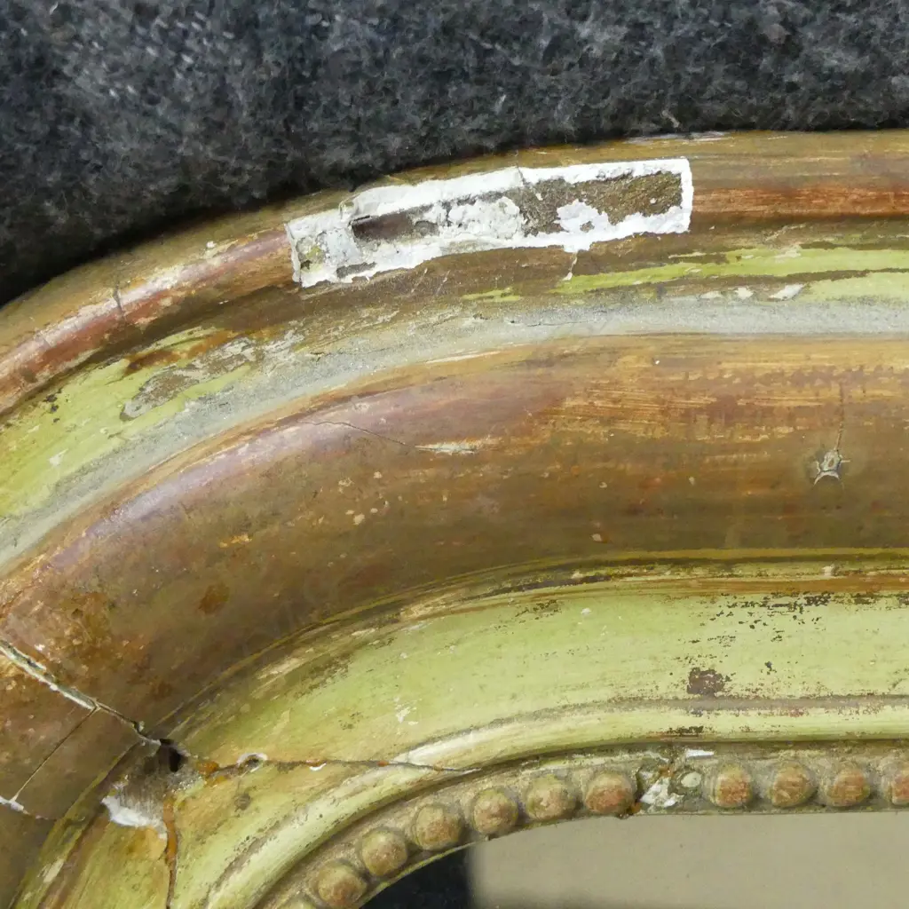 A FRENCH STYLE GILT FRAMED OVERMANTAL MIRROR, ARCHED TOP, SOME LOSSES TO FRAME. 720 x 980mm Image 1++