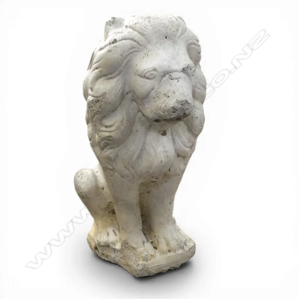 CONCRETE LION H.420mm Image 1++