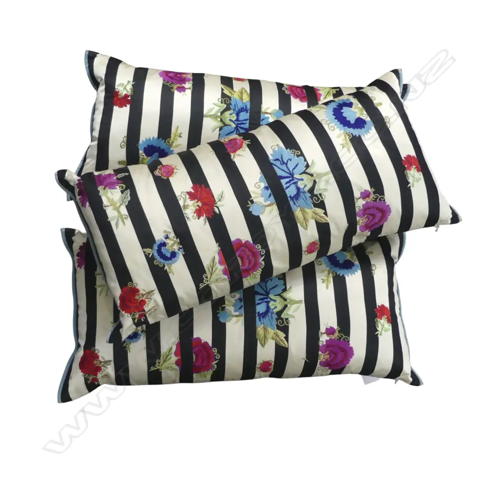3 CHRISTIAN LACROIX CUSHIONS W.580mm Image 1++