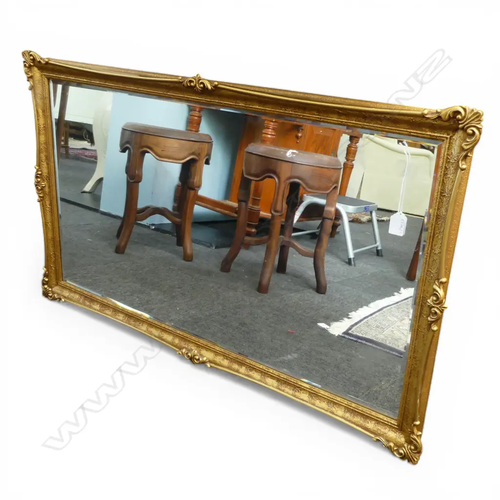 GILT FRAMED MIRROR 660x1020mm Image 1++