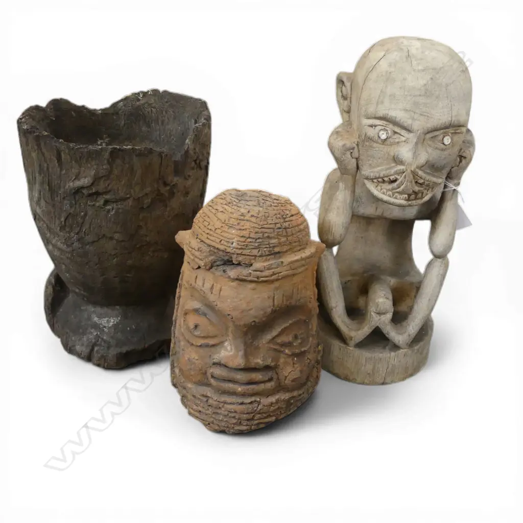 3 TRIBAL PIECES; SEATED WOODEN FIGURE H.370mm, WOODEN MORTAR BOWL, POTTERY HEAD Image 1++