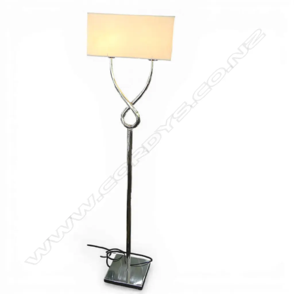 CHROME STANDARD LAMP  Image 1++