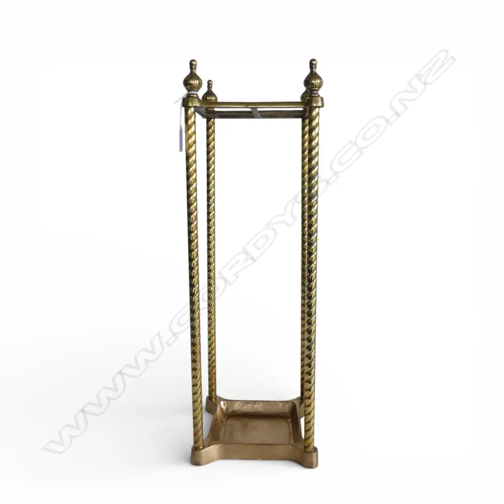 BRASS UMBRELLA STAND 200x200x600mm Image 1++