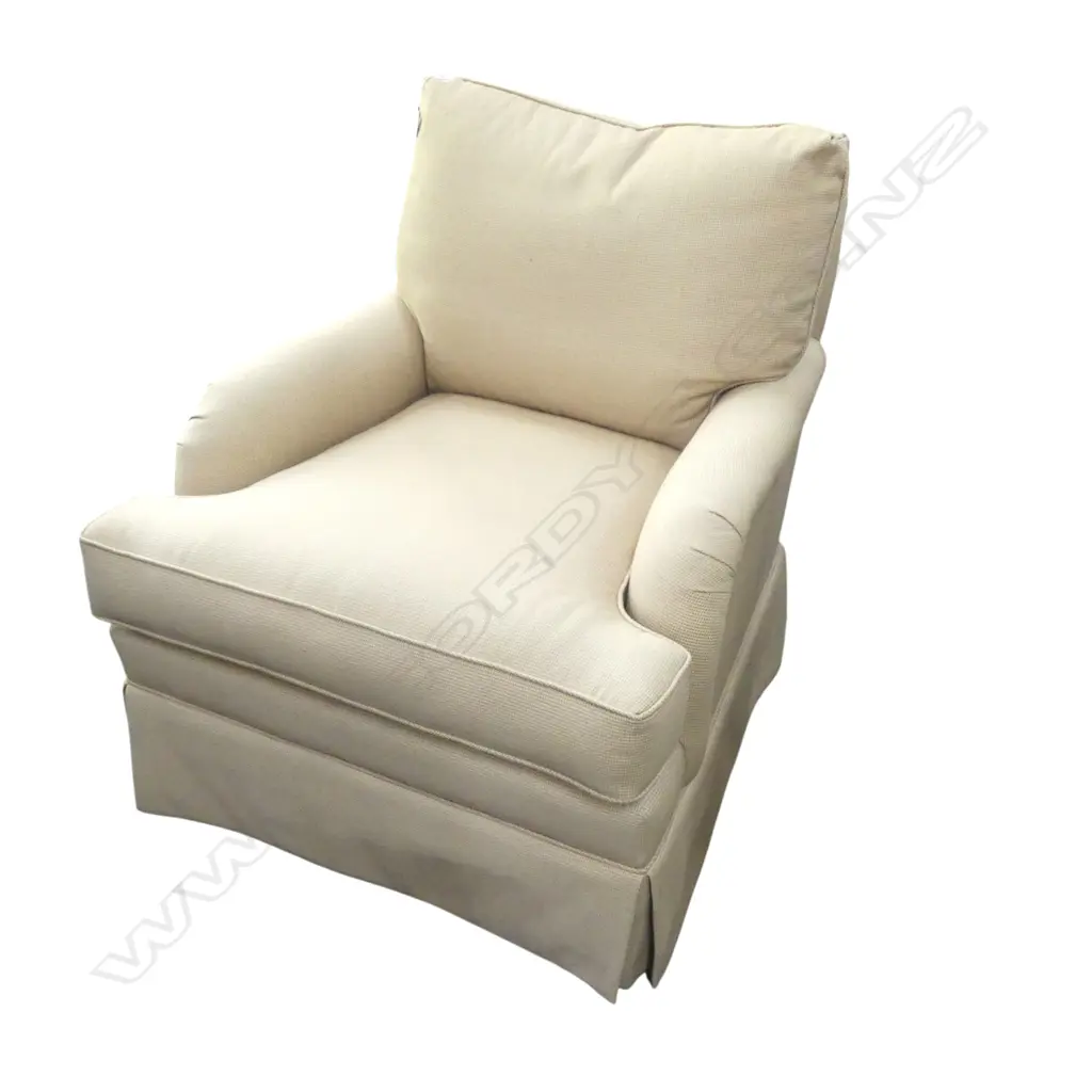 QUALITY UPHOLSTERED ARMCHAIR ON CASTORS Image 1++