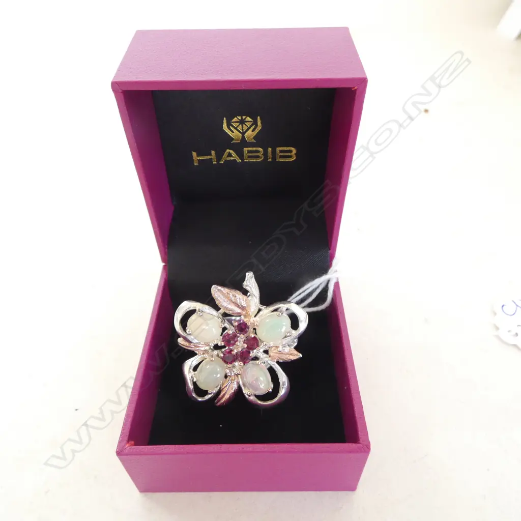 925 SILVER & AFRICAN OPAL RING, 12gms Image 1++