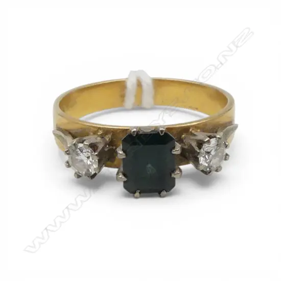18ct GOLD GREEN/BLUE SAPPHIRE GEM STONE & DIAMOND RING 3.7gms SIZE N1/2