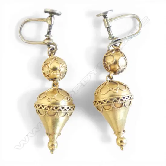 PR ANTIQUE GOLD EARRINGS testing 18ct gold. Screw fittings are silver gilt. L.45mm 4.5gms