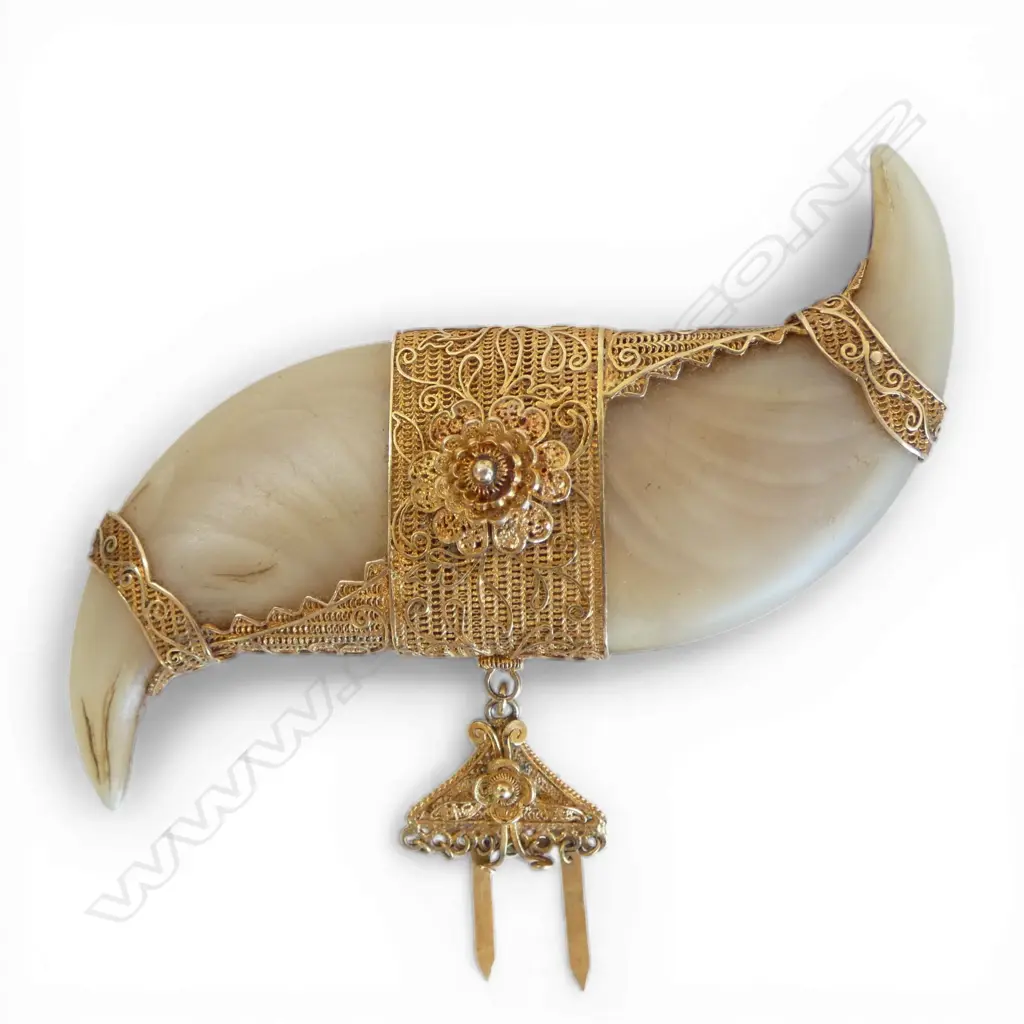 ANTIQUE GILDED FILIGREE 18ct GOLD & DOUBLE LION'S CLAW BROOCH some faults no fittings W.70mm 11gms Image 1++