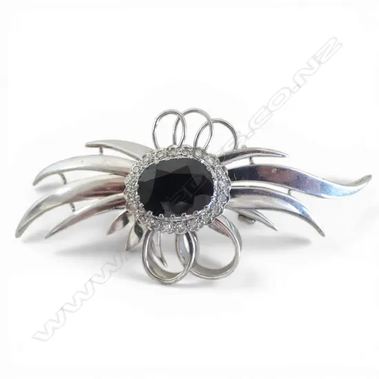 18CT WG DIAMOND & SAPPHIRE (4.2ct) CLUSTER BROOCH 30x65mm