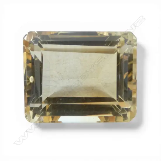EMERALD CUT CITRINE, 22ct