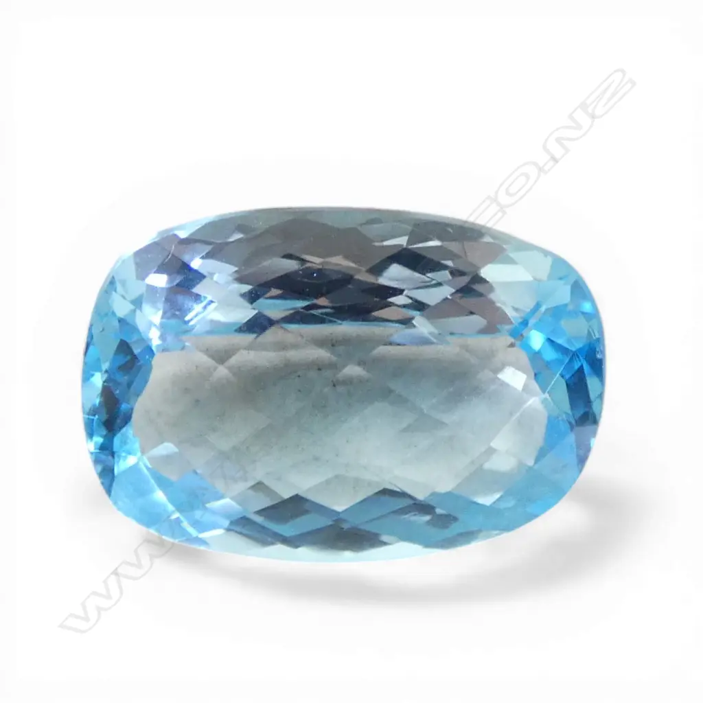 CUSHION CUT LOOSE BLUE TOPAZ Image 1++