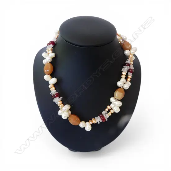 PEARL & POLISHED STONE FASHION NECKLACE