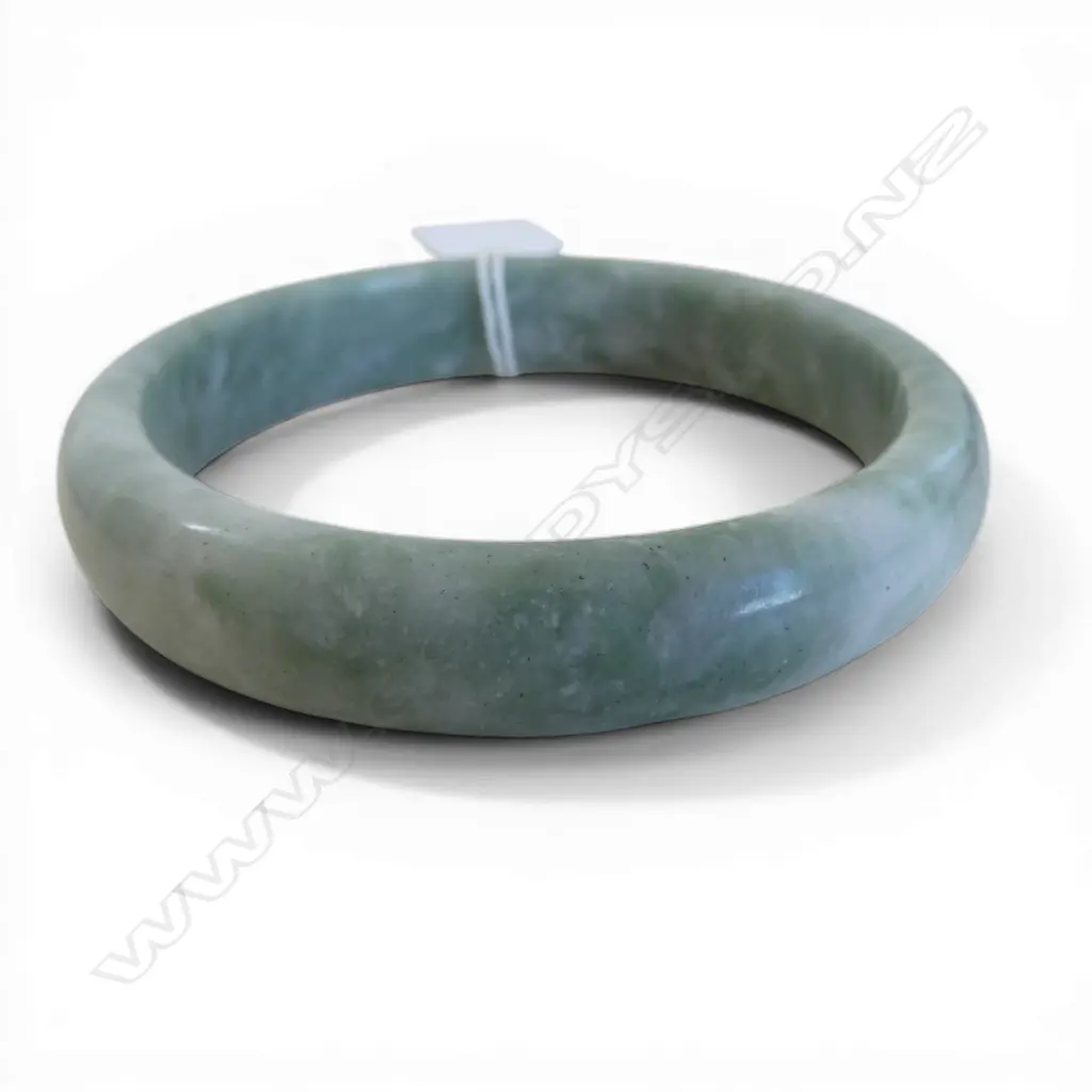 JADE BANGLE, int. dia.60mm, in box Image 1++