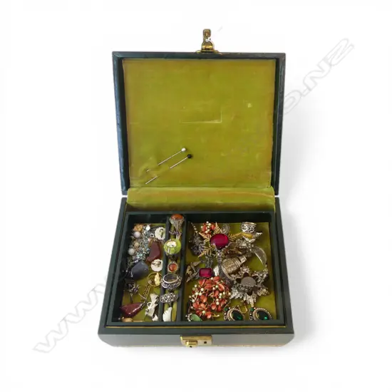 JEWELLERY BOX & CONTENTS W.230mm