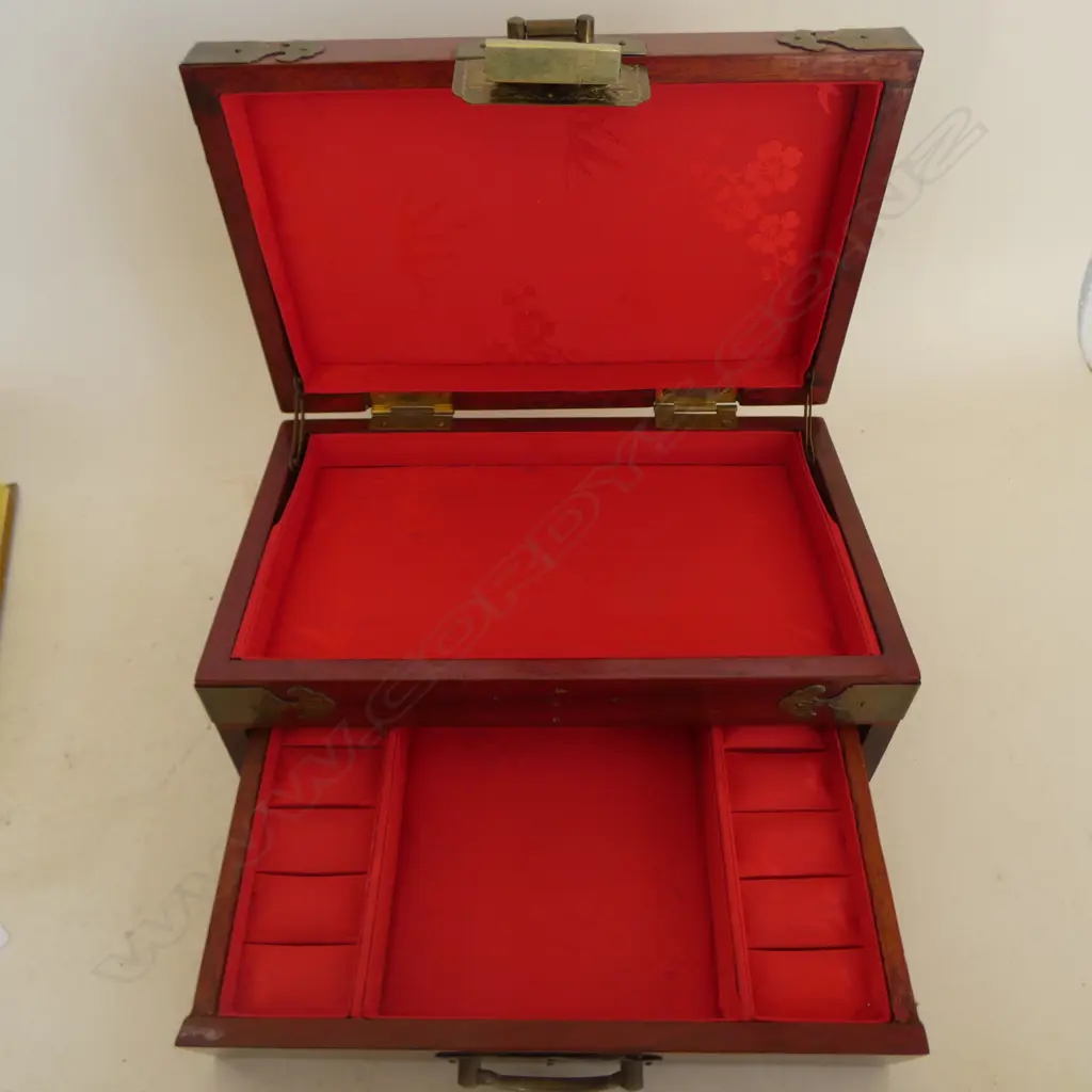 ORIENTAL JEWELLERY BOX W.255mm, 2 JADE? BANGLES 70mm int. dia., 2 WEIGHTS, JADE PIECE  Image 1++