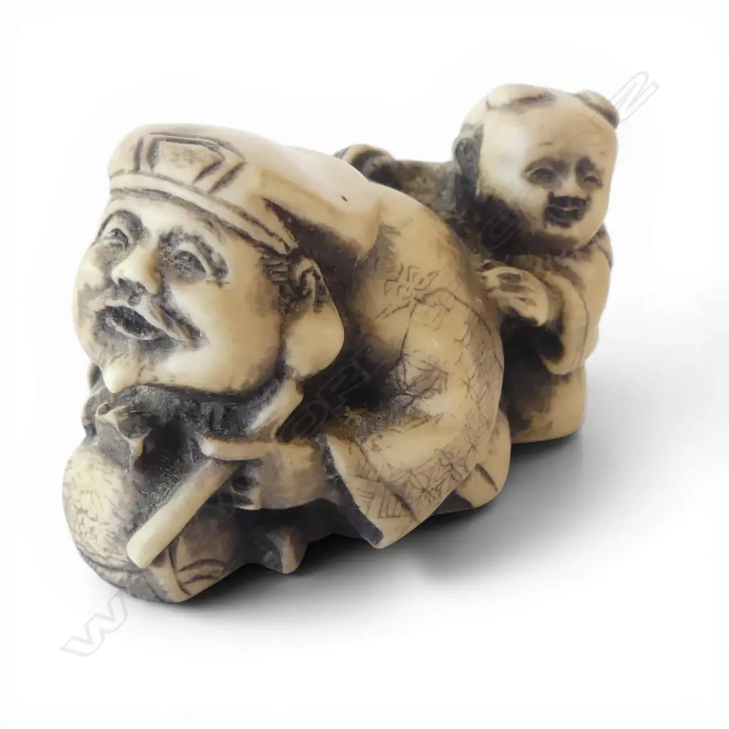 JAPANESE CARVED OKIMONO W.48mm Image 1++