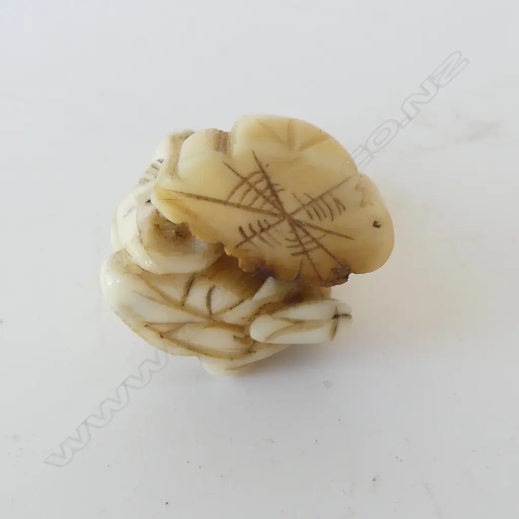 JAPANESE CARVED IVORY NETSUKE mask maker SIGNED H.320mm Image 1++
