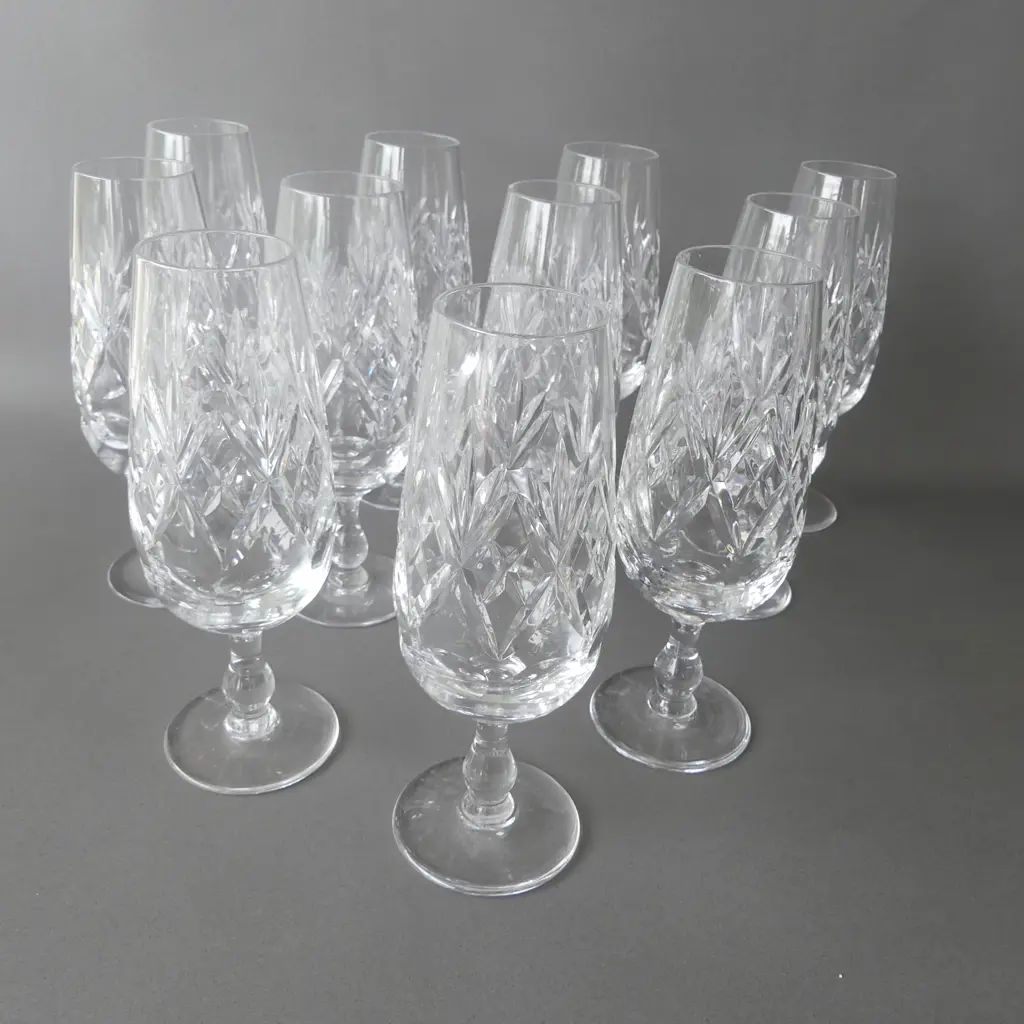 AN SET OF 11 ENGLISH CRYSTAL CHAMPAGNE FLUTES H. 180MM Image 1++
