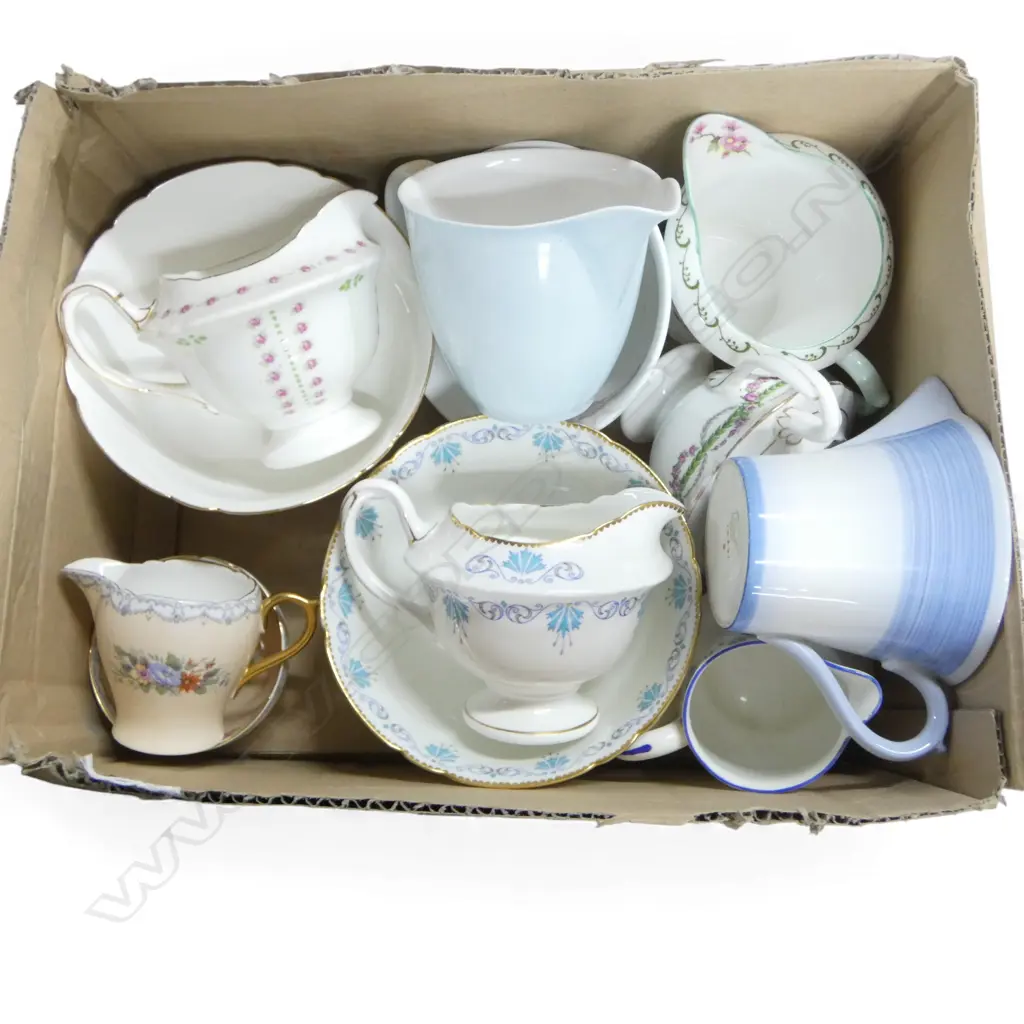 4 SHELLEY CHINA C/SUGARS & 4 SHELLEY CREAM JUGS MIXED PATS Image 1++