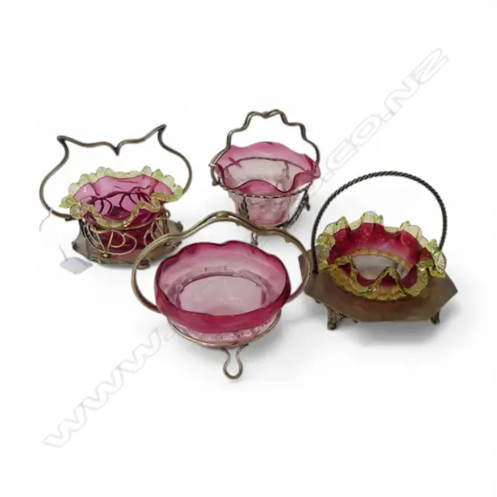 4 CRANBERRY GLASS DISHES IN EPNS STANDS DIA140MM