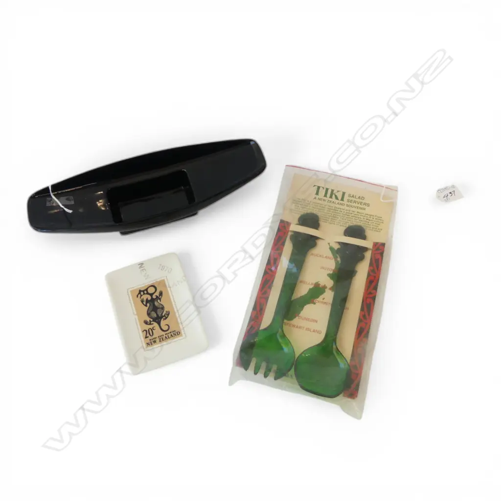 CROWN LYNN IKEBANA VASE & ROCK DRAWING STAMP DISH + VINTAGE PR TIKI SALAD SERVERS  Image 1++