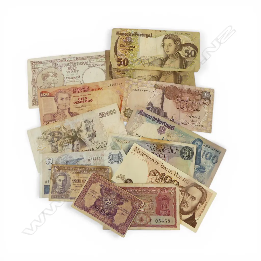 13x OLD WORLD BANK NOTES Image 1++