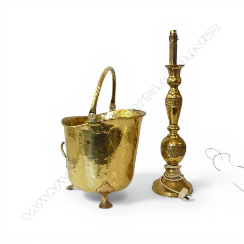 ORIENTAL BRASS LAMP BASE + BRASS COAL SCUTTLE H.620mm Image 1++