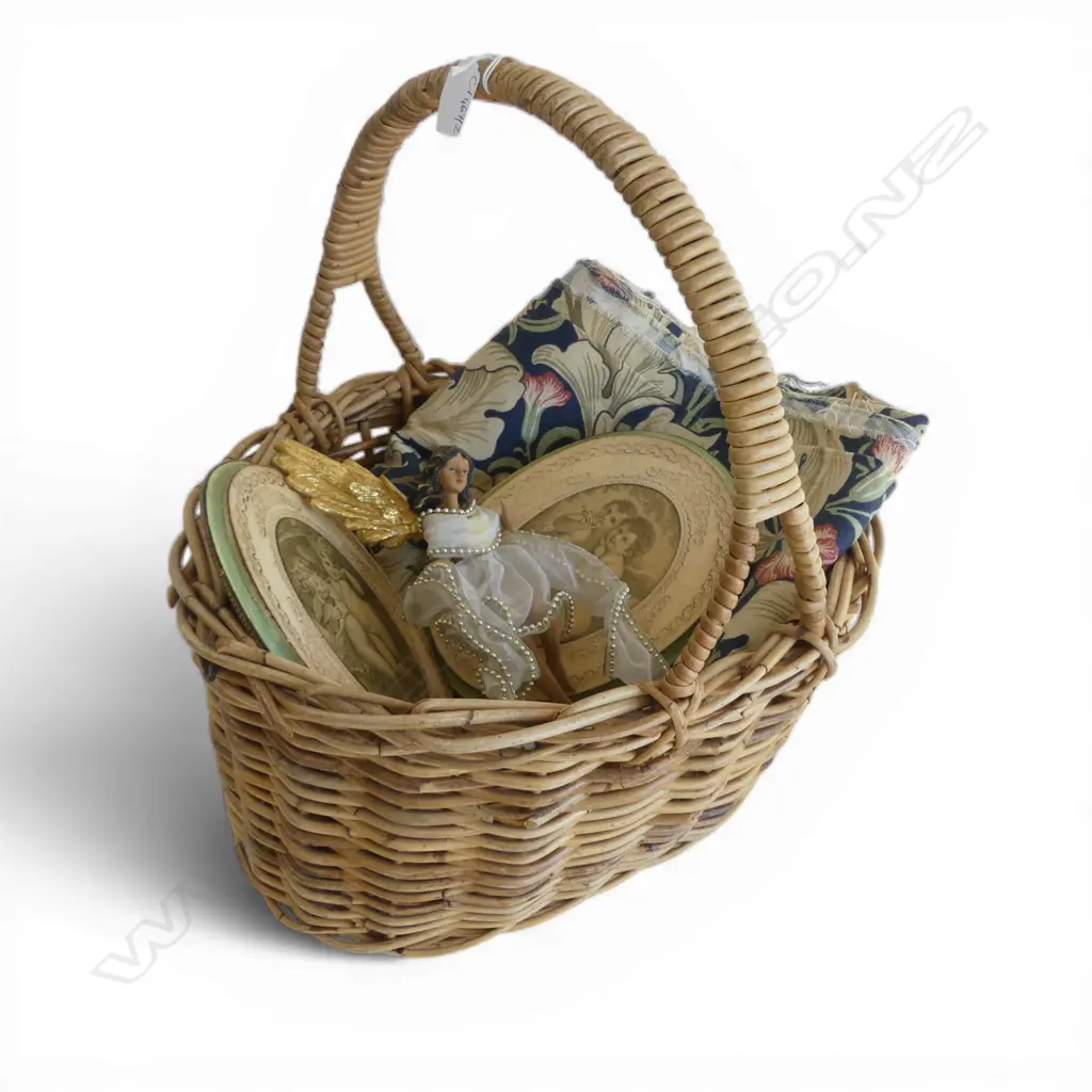 WOVEN CANE BASKET, 2 ITALIAN OVAL PRINTS, ANGEL AF, WILLIAM MORRIS FABRIC Image 1++